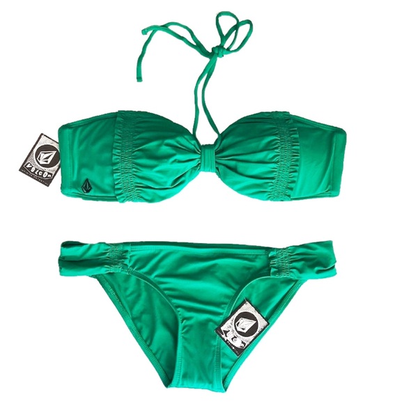 VOLCOM Bikini - Picture 1 of 5